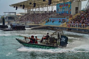 26cf8ba911dbeaf6ce0cce7f84c33a05.jpg 風(fēng)暴.jpg